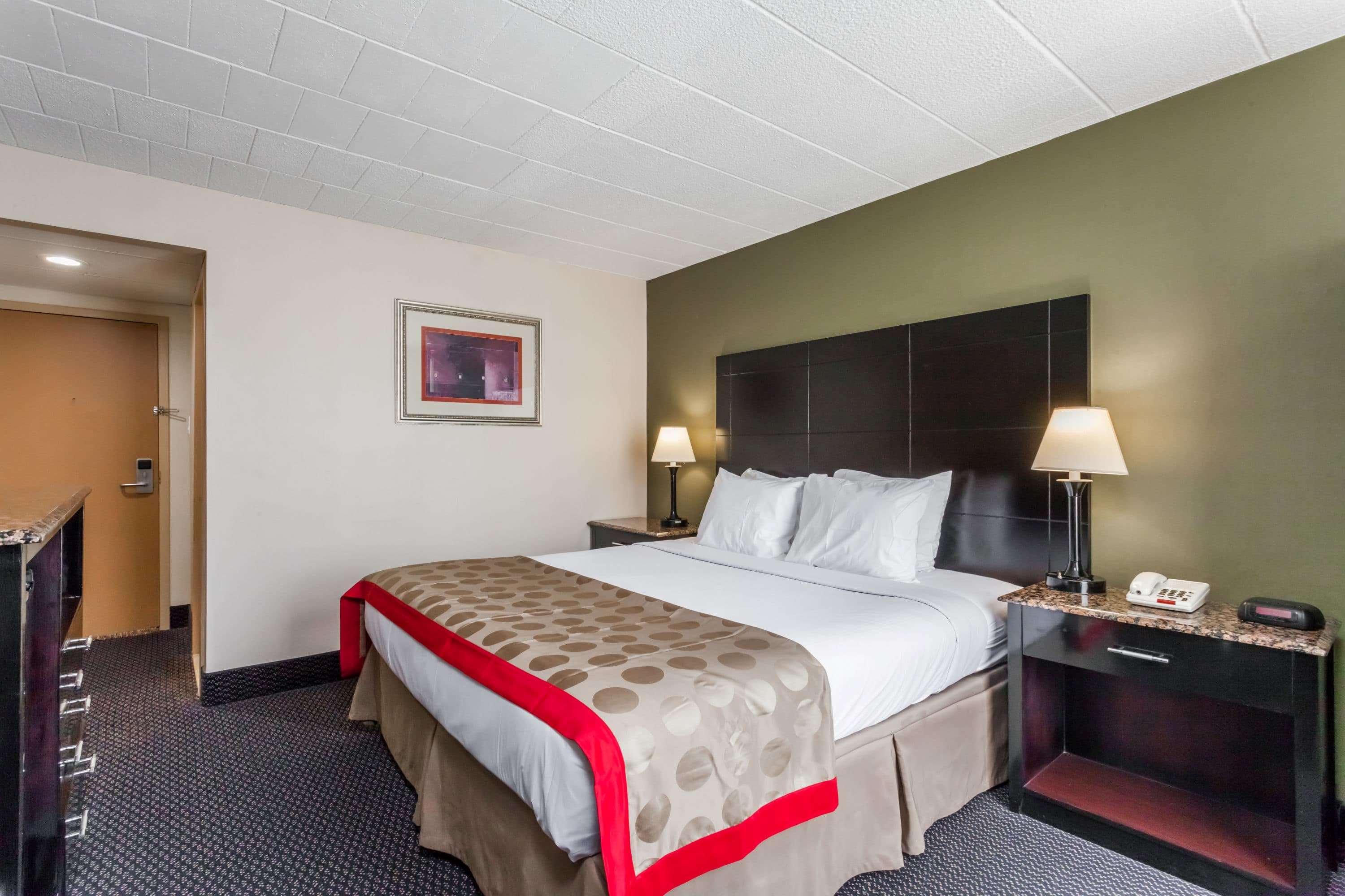 Hotel Ramada By Wyndham Newburgh/West Point Extérieur photo