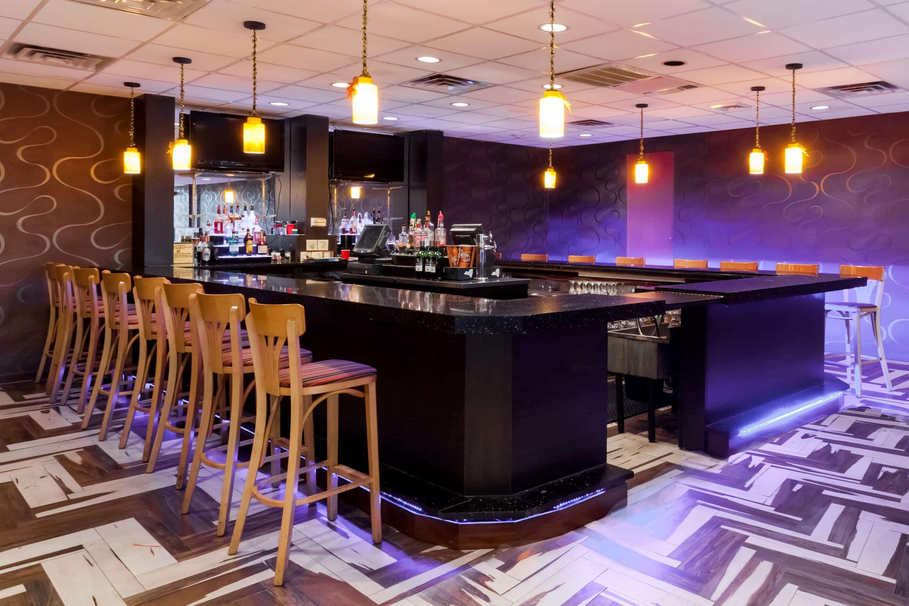 Hotel Ramada By Wyndham Newburgh/West Point Extérieur photo
