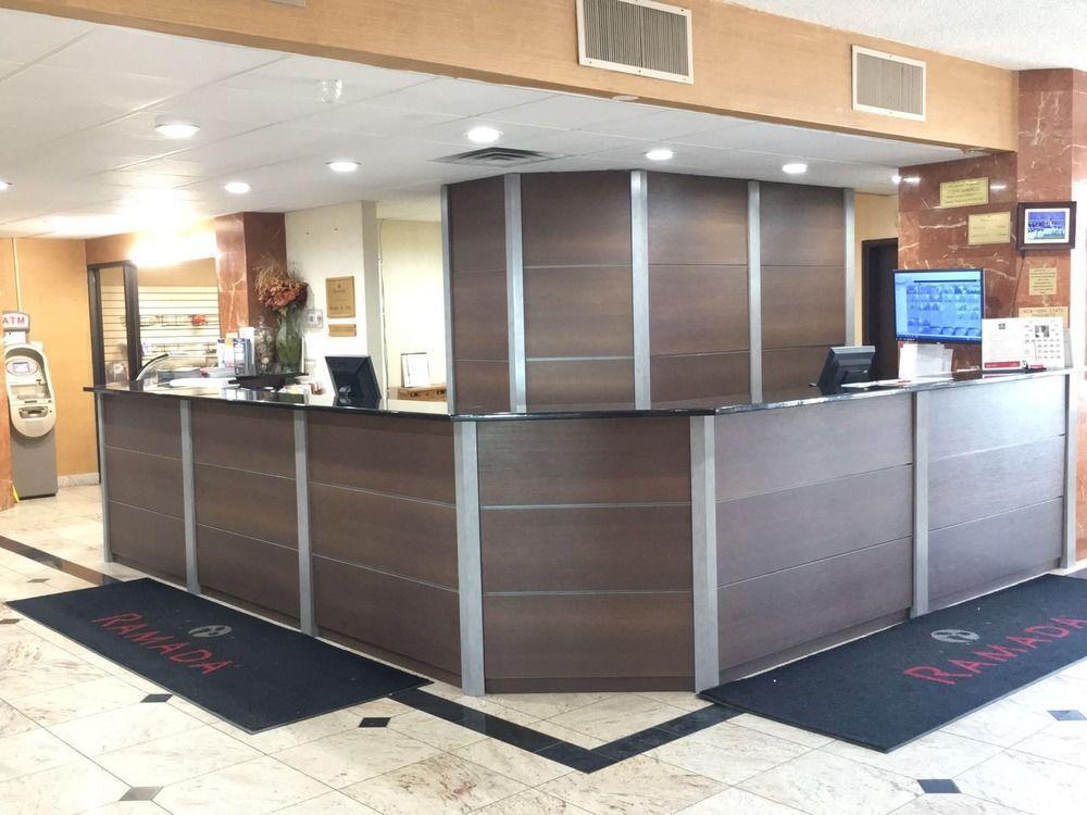 Hotel Ramada By Wyndham Newburgh/West Point Extérieur photo