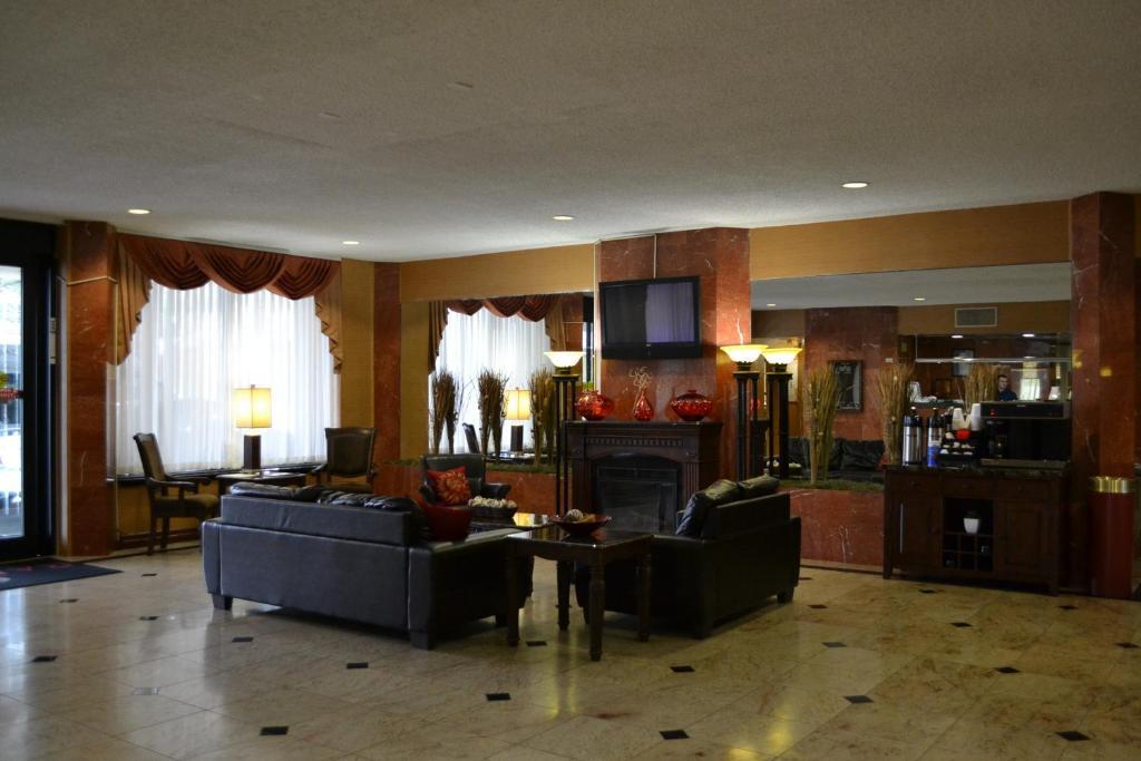 Hotel Ramada By Wyndham Newburgh/West Point Extérieur photo