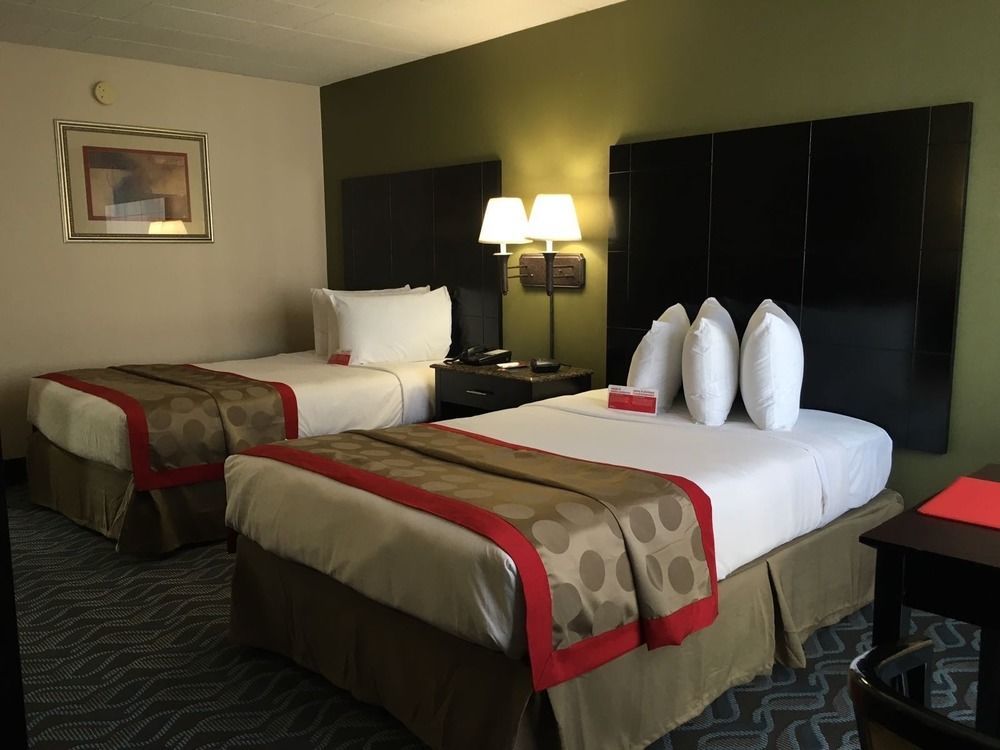Hotel Ramada By Wyndham Newburgh/West Point Extérieur photo